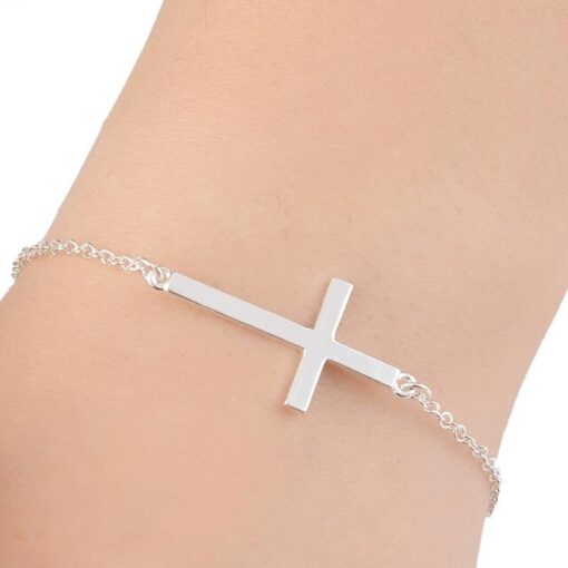 bracelet tendance croix