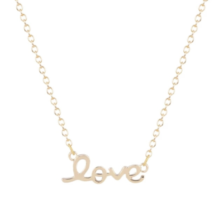 collier pour femme avec lettres love