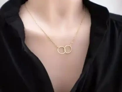 collier cercles entrelaces