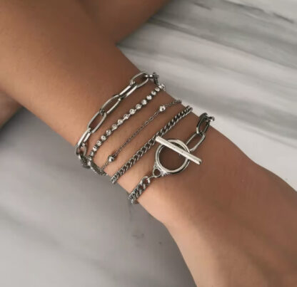 bracelet plusieurs chaines avec strass