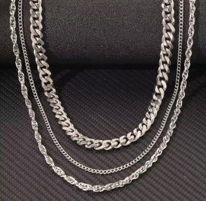 collier trois rangs avec gros maillon