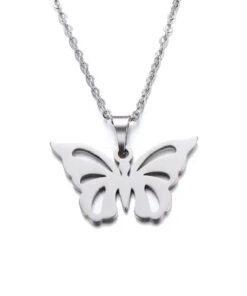 collier avec pendentif papillon