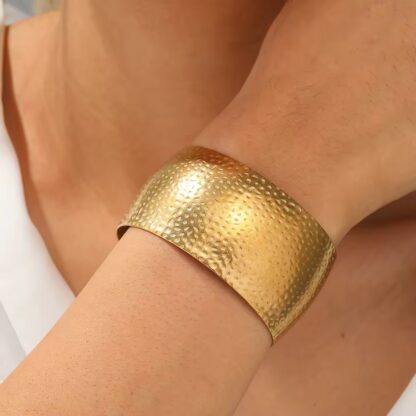 bracelet manchette large en acier inoxydable dore